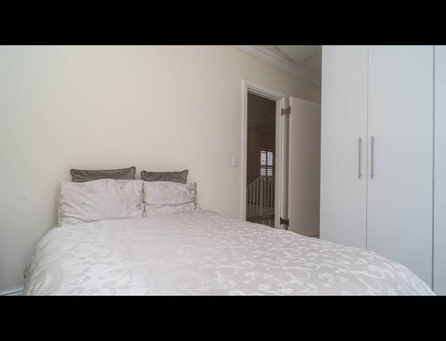 4 BEDROOM APARTMENT FOR SALE IN LA LUCIA RIDGE